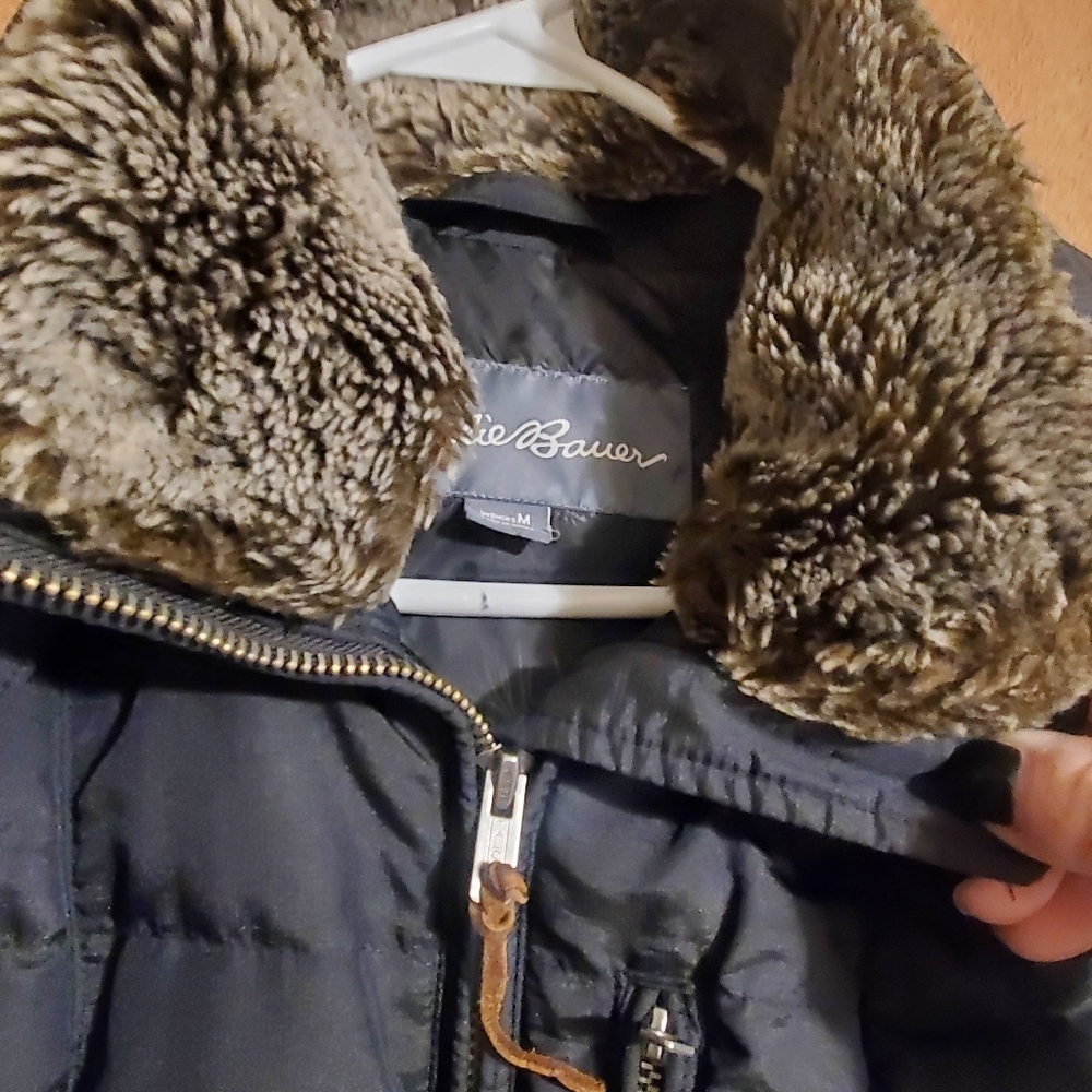 Eddie Bauer Womens Med. Down Jacket. Black. Puffer. Full Zip - Picture 6 of 15
